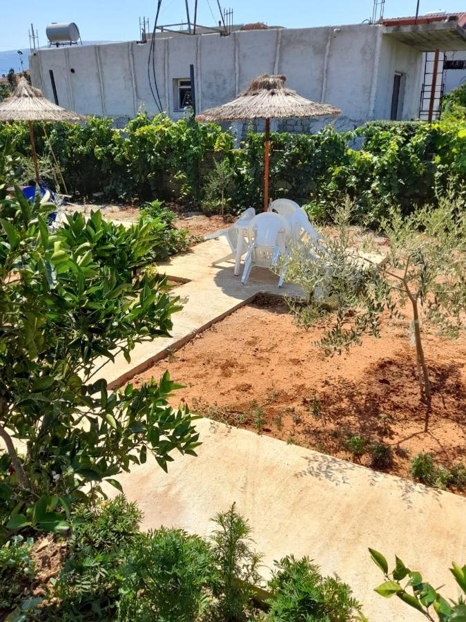 Rey Garden Villa فلورا المظهر الخارجي الصورة